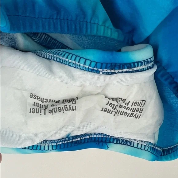 Miraclesuit Blue Tie-Dye Pool Water Pattern Style# 56229 Swimsuit Size 14 - Picture 8 of 17